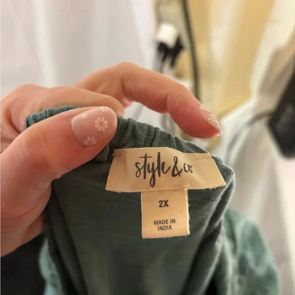 New with tags, womens size 2XL style and co. shirt, #L711 - Picture 4 of 6